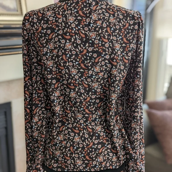 Flowy, patterned top - Picture 3 of 4